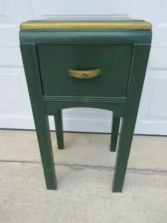 Vintage Art Deco Side Table with 1 Drawer