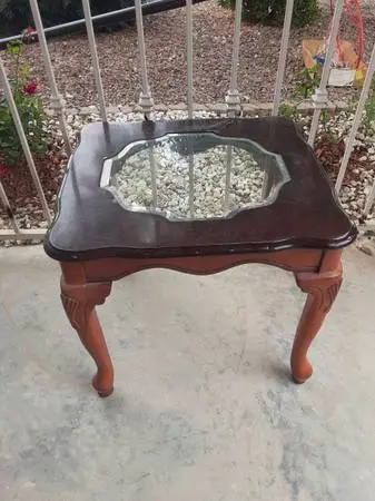 SOLID WOOD AND GLASS END TABLE