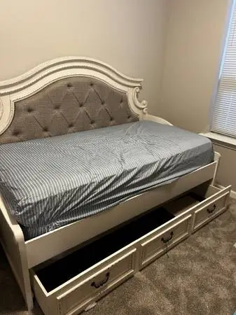 Ashley Twin Daybed