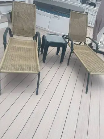 Loungers