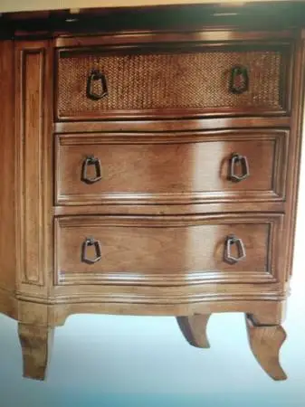 HOOKER FURNITURE / WINDWARD NIGHTSTAND / with 3 elect. outlets