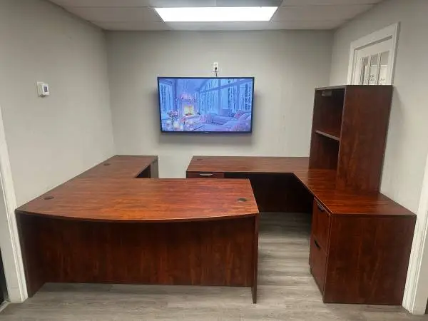 OFFICE DESK L-SHAPE DESK WITH HUTCH