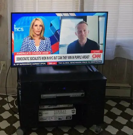 Samsung 43 Smart TV with Stand