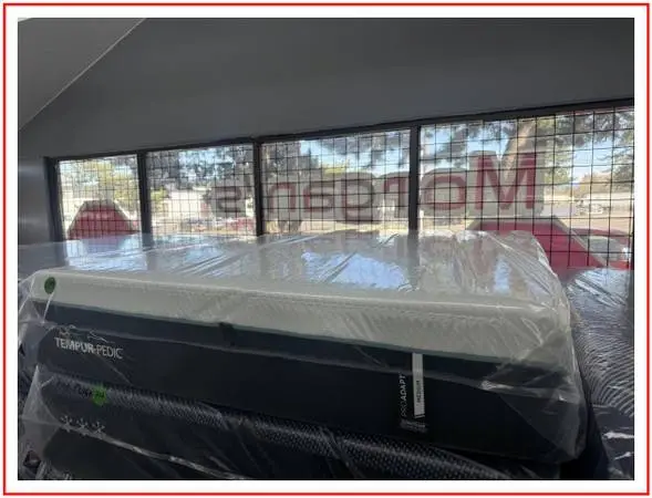 QUEEN SIZE TEMPURPEDIC PROADAPT (MEDIUM) MATTRESS & BOX SPRING BED SET
