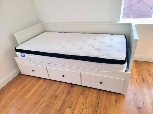 IKEA HEMNES Twin Daybed Frame 3 Drawers white Captains Bed