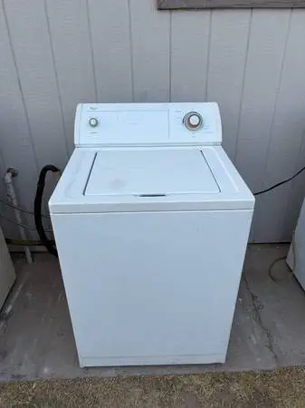 A whirlpool washer in very very good condition