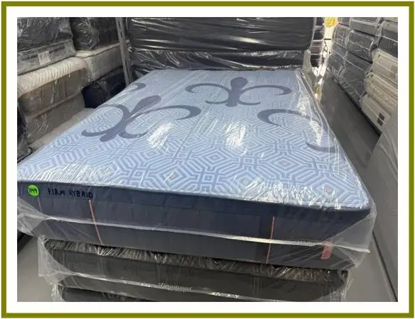 Queen Size Stearns & Foster Lux Estate Hybrid Mattress & Box Bed Set