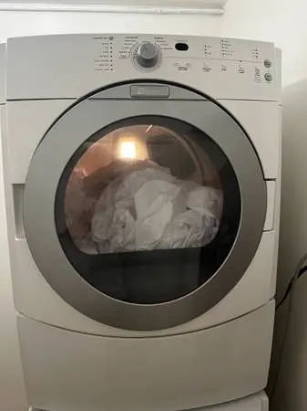 2009 Maytag washer and dryer work excellent you pick up
