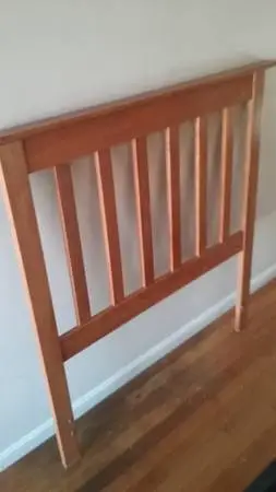 BED TWIN HEADBOARDS/FRAME