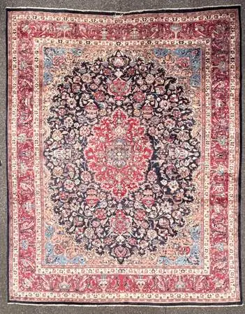 SIGNED PERSIAN KASHAN PICTORIAL HAND KNOTTED RUG, 9.8 x 12.3