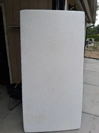 Twin mattress