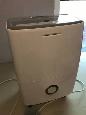 Frigidaire DEHUMIDIFIER