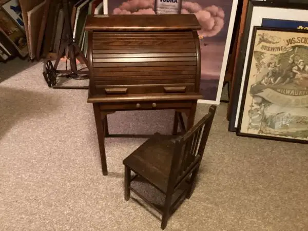 Childs Desk Paris Mfg