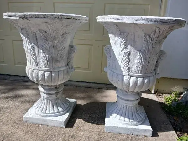 PAIR OF OUTDOOR LARGE PLANT URNS