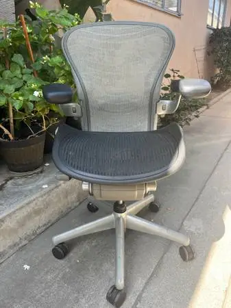 Herman Miller Aeron A + Fully Loaded