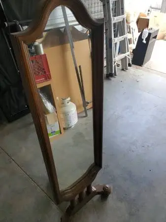 ----- Antique Mirror -----