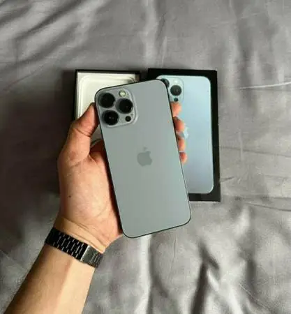 Apple iPhone 13pro max 256gb unlocked