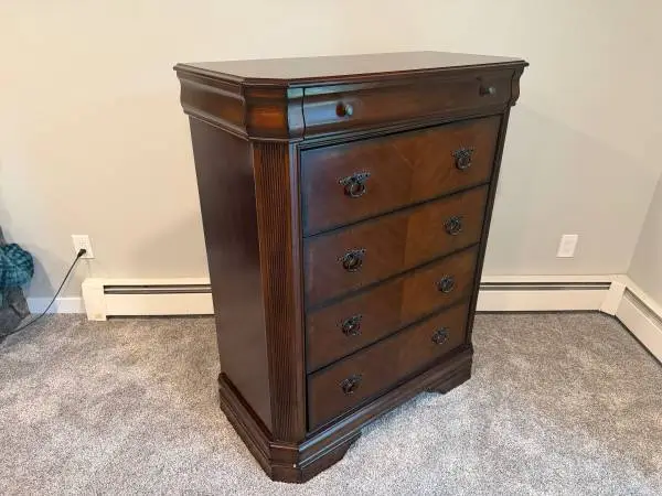 2 Ashley Dressers