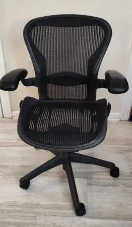 OFFICE CHAIR HERMAN MILLER AERON SIZE B