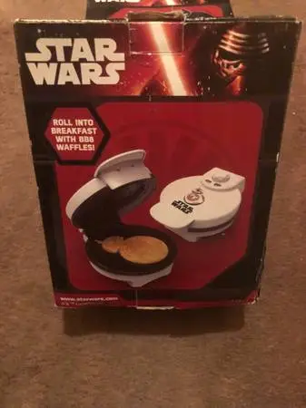 Star Wars BB8 Waffle Maker Single Serve White Round Pangea Brands 900W