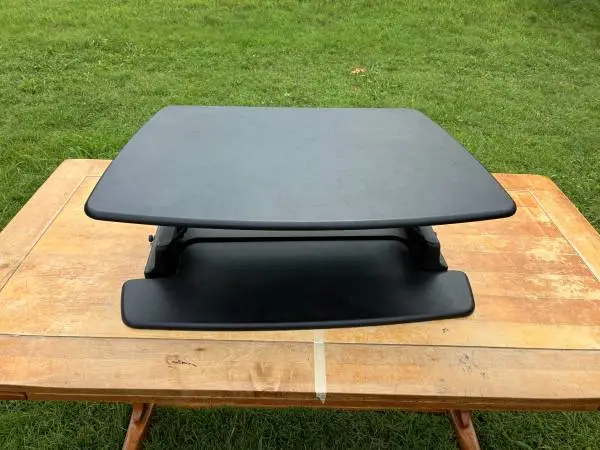VARIDESK adjustable standing desk top