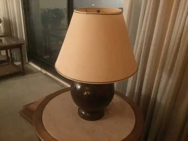 round table lamp