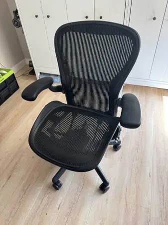 Herman miller aeron chair size C