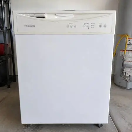 Working Frigidaire 24 Dishwasher - Pickup by Tuesday