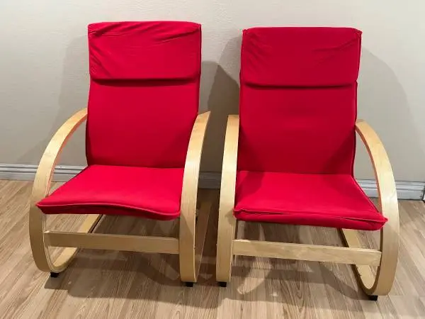 2 Guidecraft Teacher’s Rockers 🪑Comfort Sturdy Cushioned Chairs ❤️