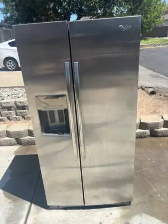 Nice, clean garage refrigerator will deliver