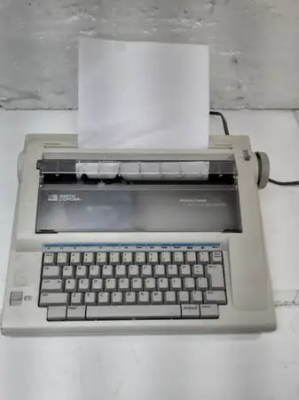 Smith Corona Electric Word Processor Typing Machine. Great Condition.