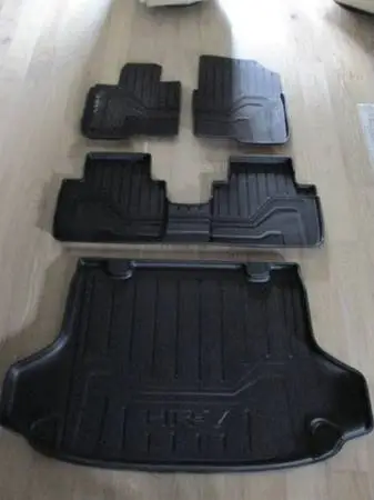 HONDA HR-V floor mats