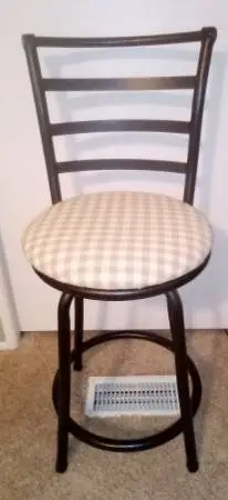 BAR STOOL BROWN HAMMERED STEEL SWIVELS LIKE NEW PAID $100 SELL $10