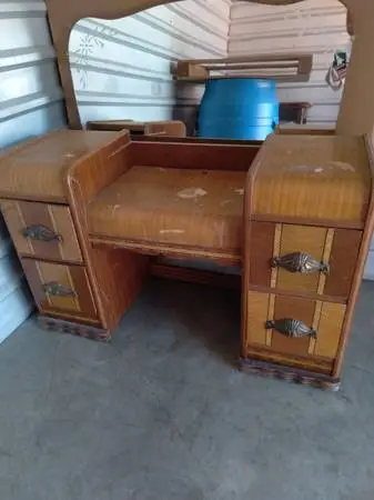 Dressing Table with Mirror