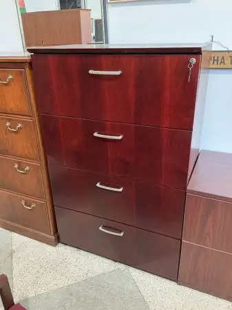 4Dr 36Wx19D Lateral File Cabinet by RealOffice in Mahogany wood/ven