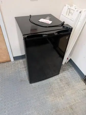 GE Larger Dorm Refrigerator.  W/small freezer