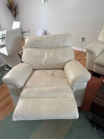 LIVING ROOM COMPLETE