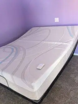 Queen adjustable base with 14 INCH COOL GEL MATTRESS