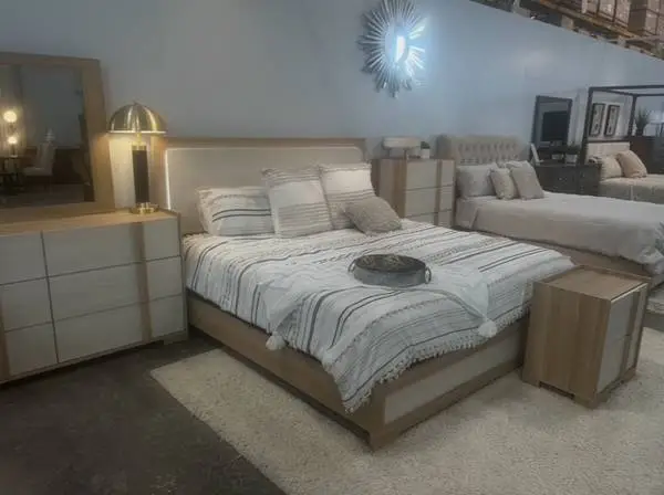 New Wood Q Modern Bedroom Set
