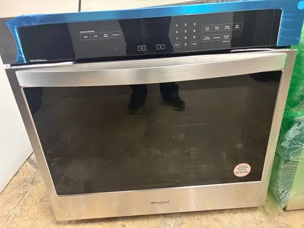 NEW 30 Wide Whirlpool Built In Wall Oven Stainess Steel
