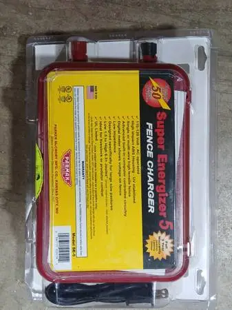 Fence Charger, Parmak Model SE-5; 6 Joule