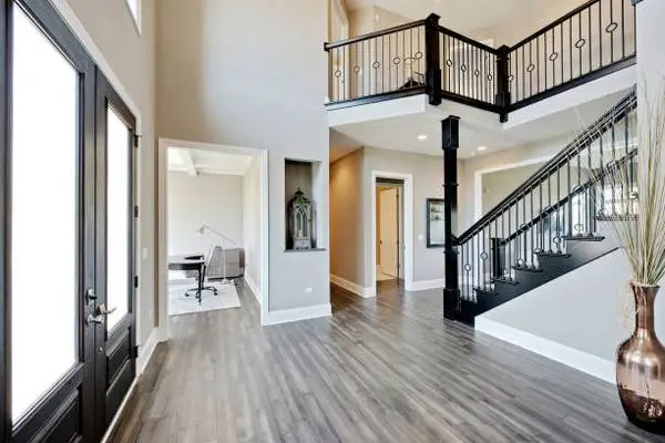 Painters / House Painting / Kitchen Cabinet Painter / Free Paint