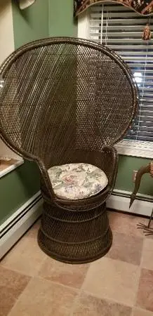PEACOCK CHAIR