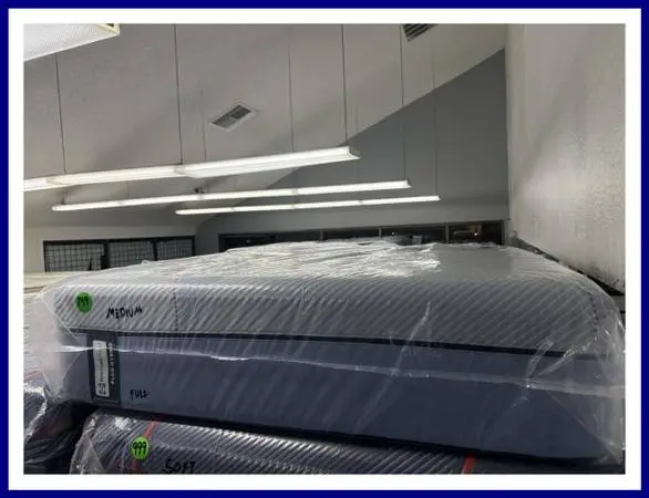 FULL SIZE SEALY POSTUREPEDIC PLUS MATTRESS & BOX SPRING BED SET