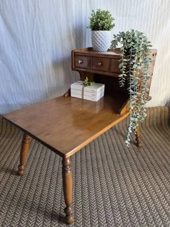 Super Cute Vintage Side Table for Sale