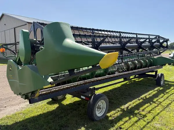 2004 John Deere 625F Flex Head