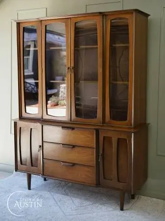 Mid-Century Modern China Cabinet By Stanley