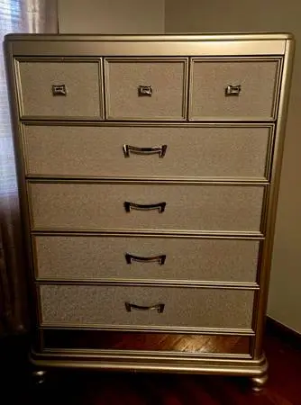 Ashley bedroom set 7 pc