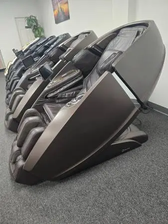 🔥 SAVE $7,000! Daiwa Supreme Hybrid Massage Chair - Warranty Included