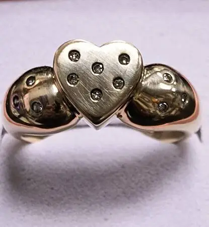 ❤️💍 DIAMOND & 14K Yellow GOLD HEART SHAPED Ladies RING💍❤️